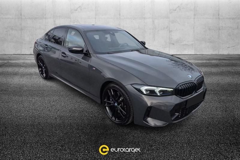 Usata BMW 330 M Sport 245 CV (180 kW) 2024 Grigio metallizzato Berlina