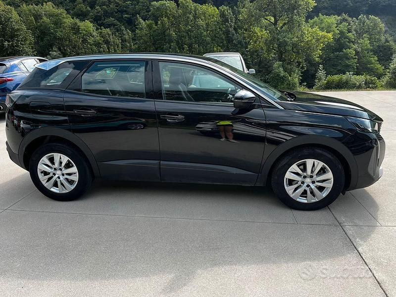 Usata Peugeot 3008 Business-Line 131 CV (96 kW) 2021 Nero Furgone