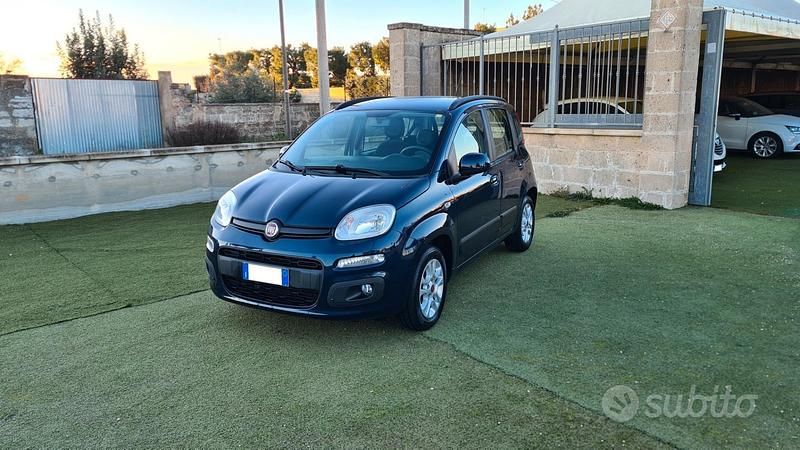Usata Fiat Panda Lounge 70 CV (51 kW) 2019 Blu Utilitaria