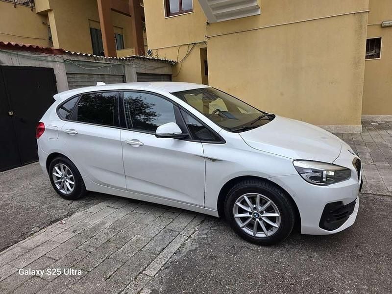 Usata BMW 216 Active Tourer Luxury Line 116 CV (85 kW) 2020 Bianco Monovolume