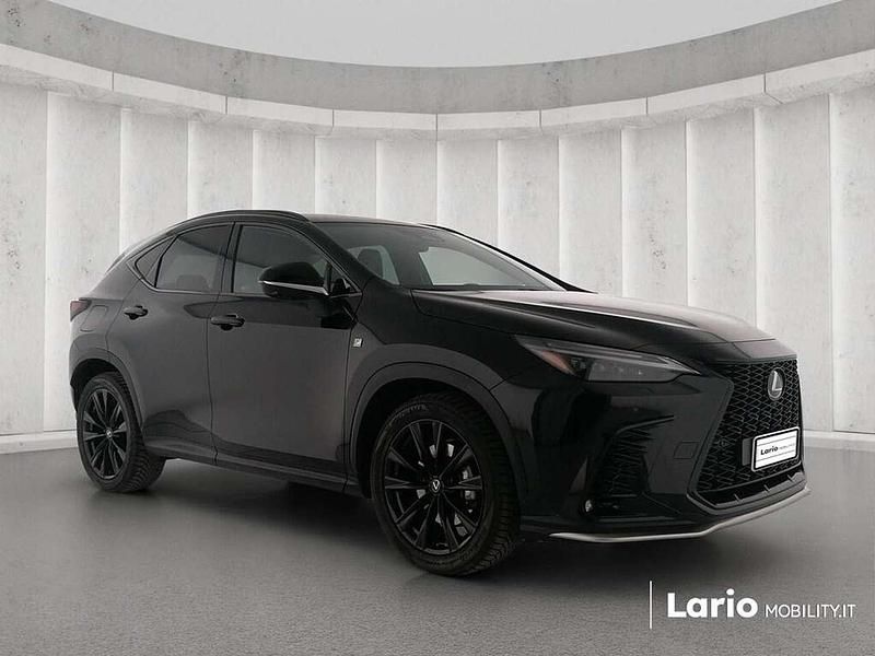Usata Lexus NX200t Sport Line 309 CV (227 kW) 2024 Nero SUV