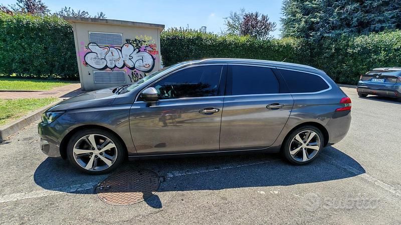 Usata Peugeot 308 SW Allure 120 CV (88 kW) 2016 Grigio Station wagon