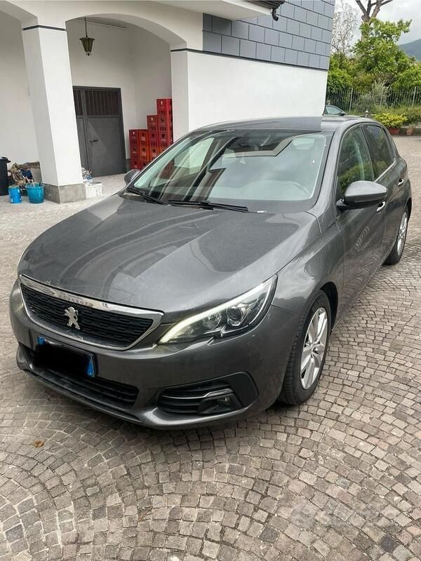 Usata Peugeot 308 131 CV (96 kW) 2019 Utilitaria