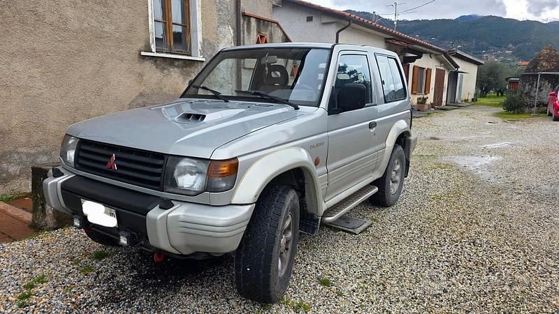 Usata Mitsubishi Pajero Select 1995 Grigio SUV
