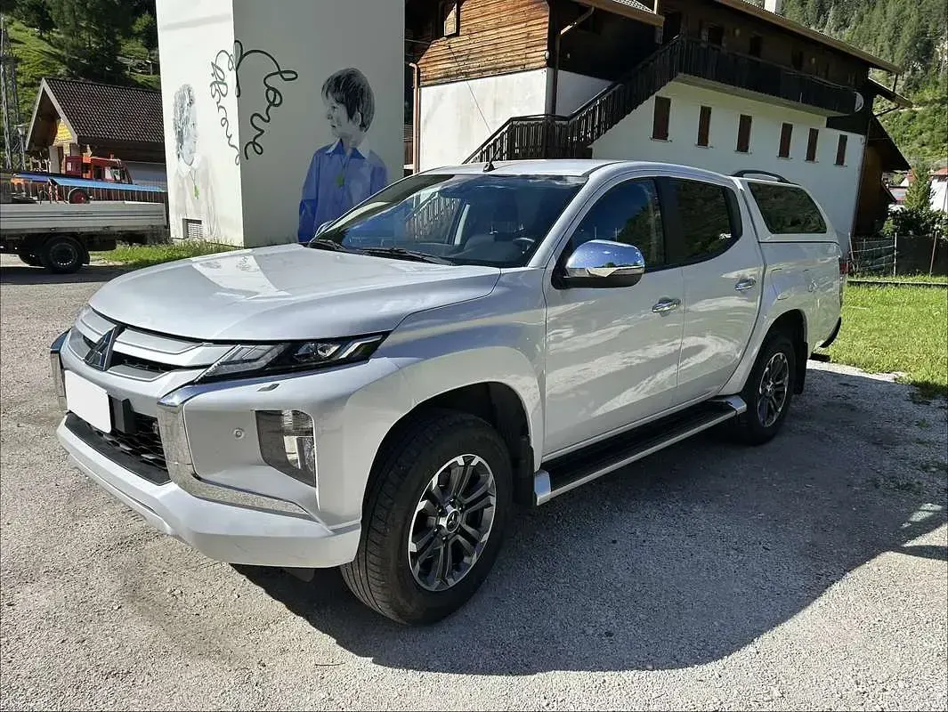 Usata Mitsubishi L200 Select 150 CV (110 kW) 2022 Bianco Pick-up