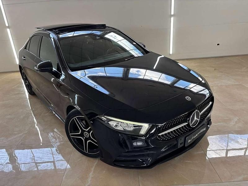 Usata Mercedes A180 Premium 116 CV (85 kW) 2019 Nero Berlina