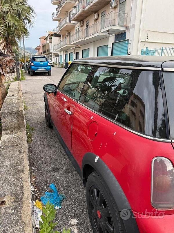 Usata Mini One D 75 CV (55 kW) 2004 Rosso Utilitaria