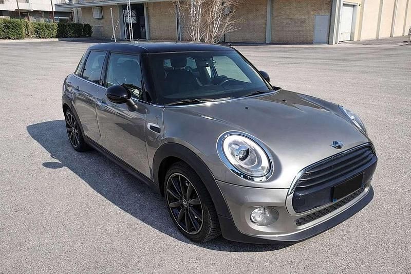 Käytetty Mini Cooper D 116 HP (85 kW) 2017 Nessuno Viistoperä