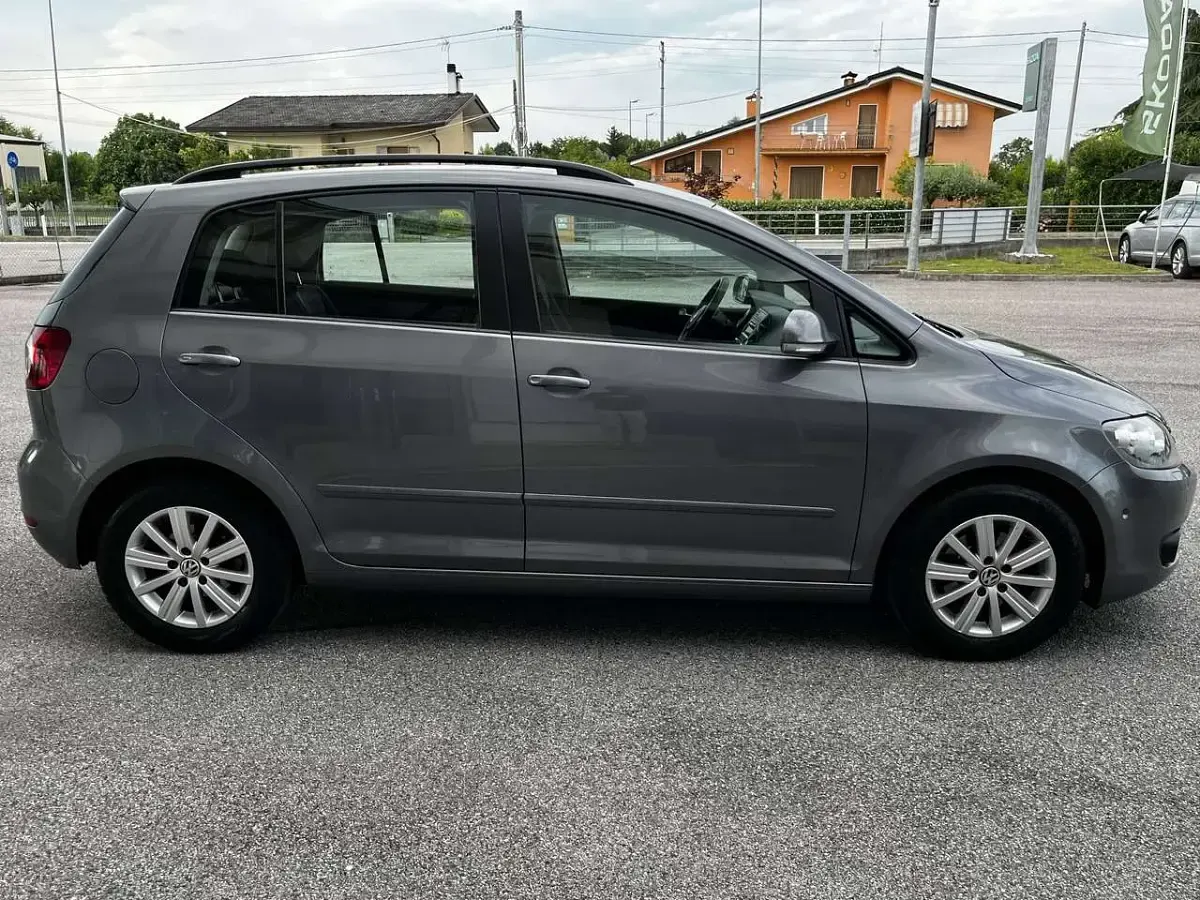 Usata VW Golf Plus Cross Comfortline 105 CV (77 kW) 2012 Grigio medio Monovolume