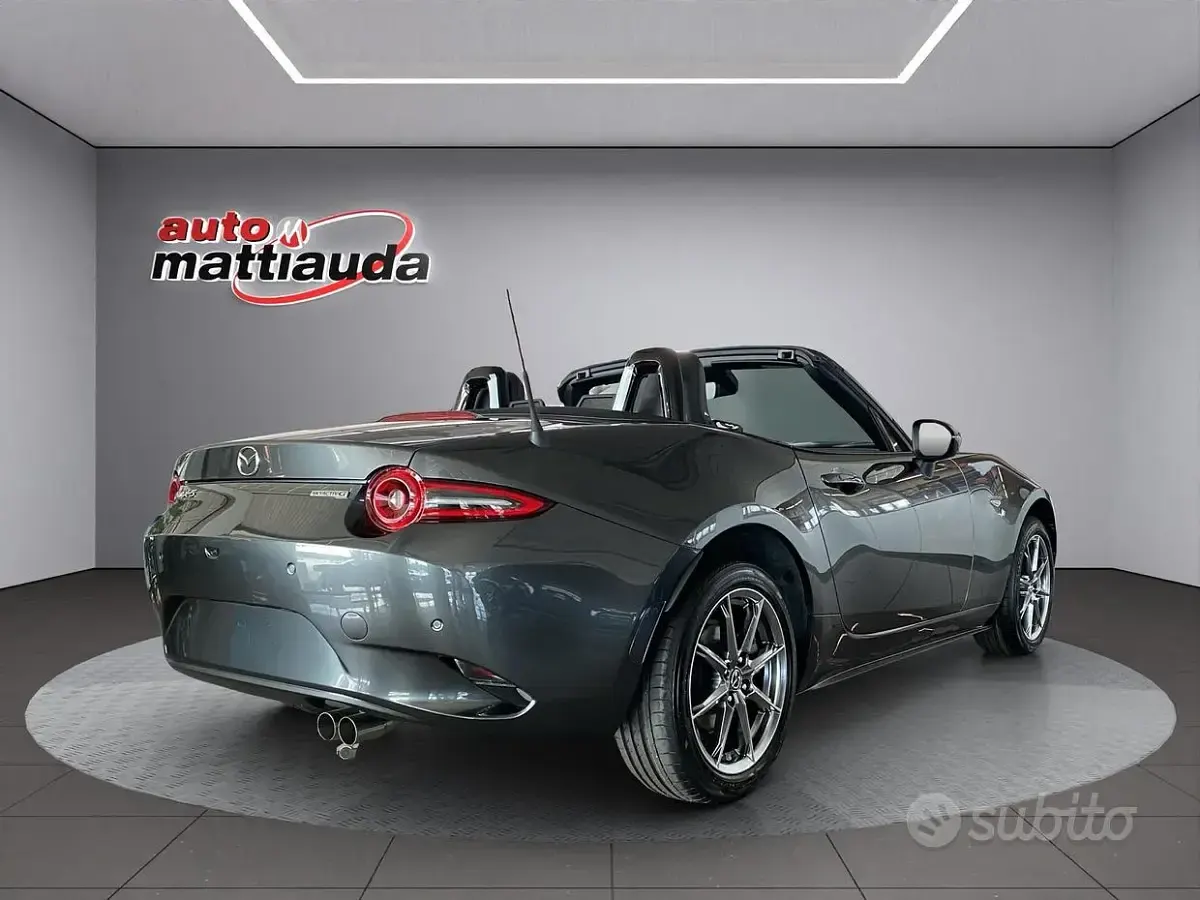 Nuova Mazda MX5 Exclusive-Line 132 CV (97 kW) 2026 Grigio Cabrio
