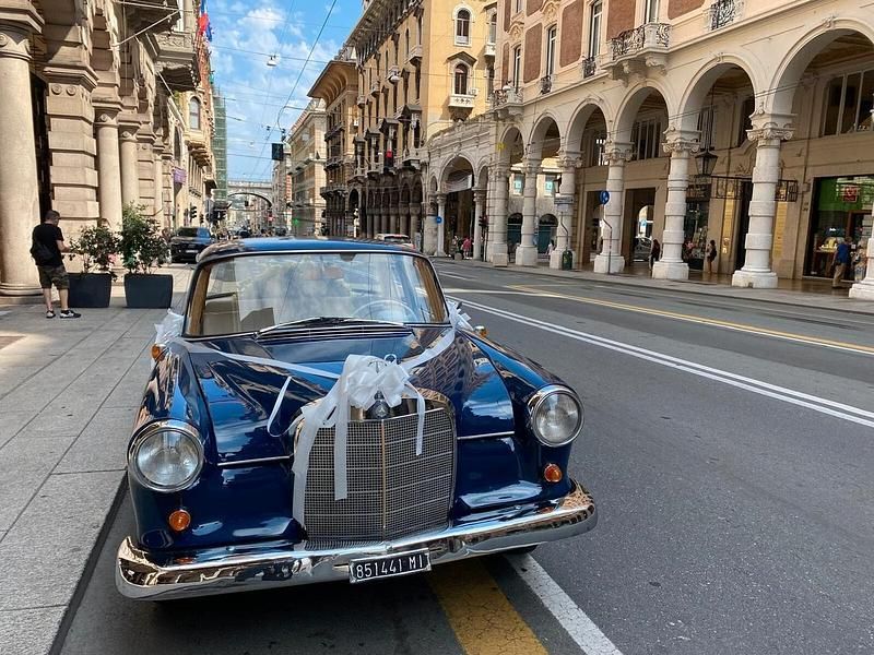 Usata Mercedes 190 80 CV (58 kW) 1963 Blu Berlina