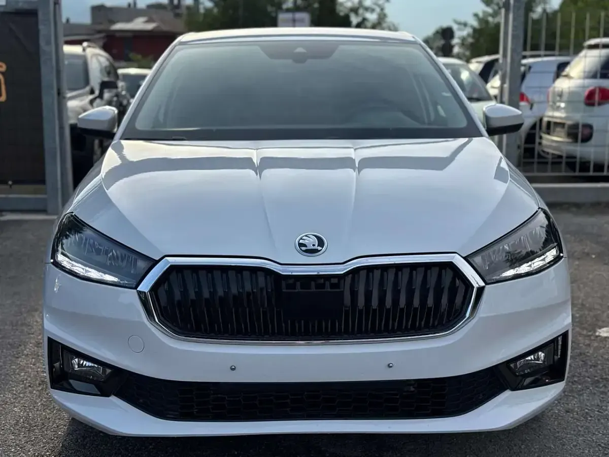 Nuova Skoda Fabia 80 CV (58 kW) 2026 Bianco Utilitaria