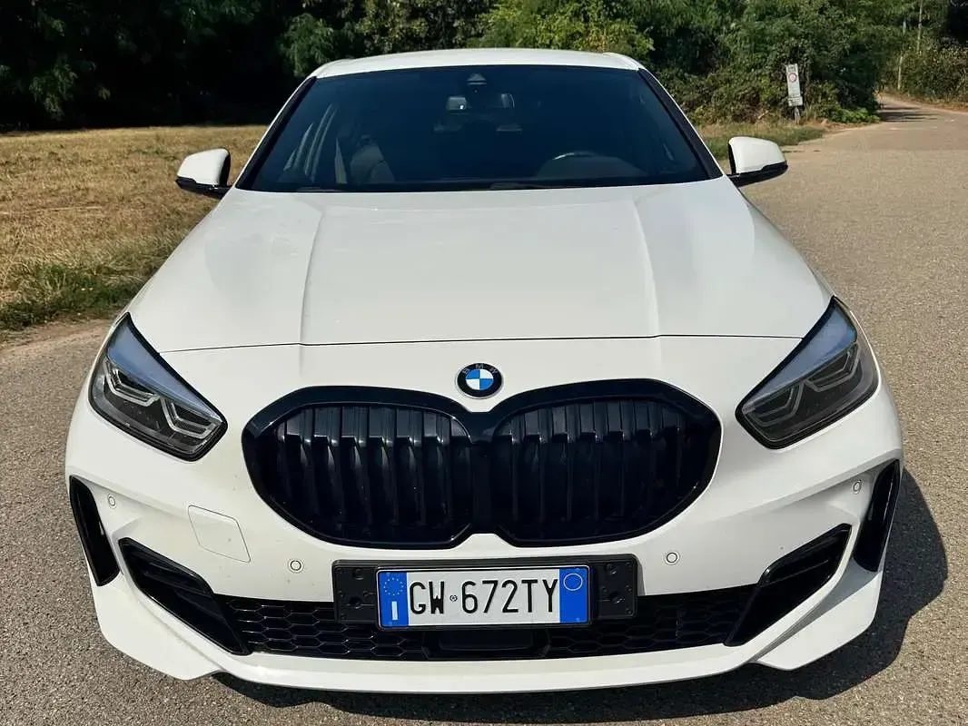 Usata BMW 118 M Sport 136 CV (100 kW) 2022 Bianco Berlina