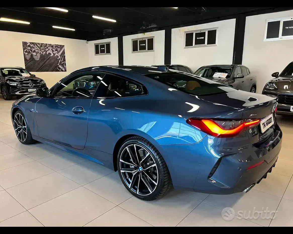 Usata BMW 430 Efficient Dynamics 286 CV (210 kW) 2023 Bluazzurro Coupé