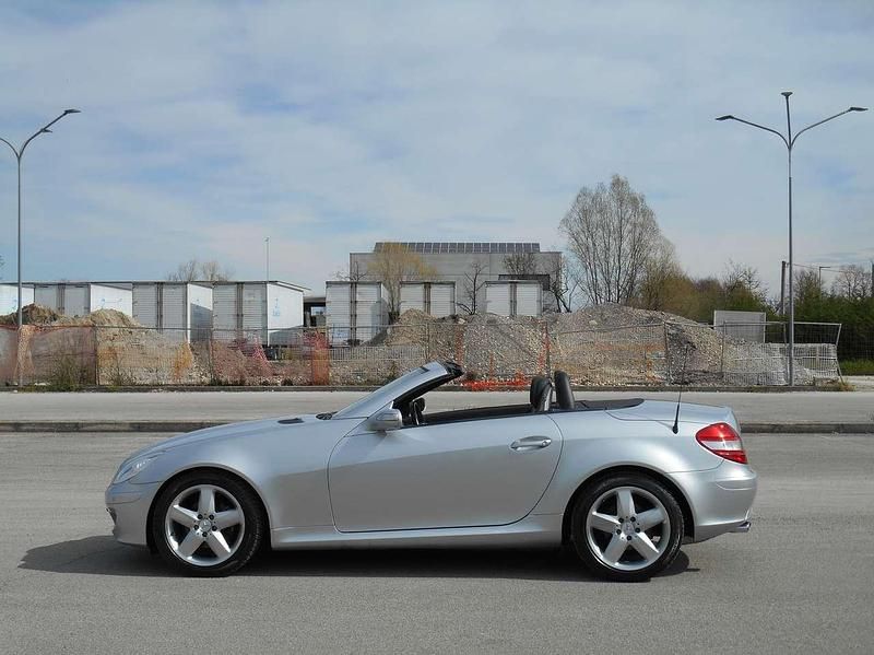 Usata Mercedes SLK200 163 CV (119 kW) 2004 Grigio Cabrio