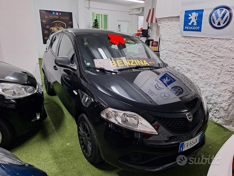 Nero Usata 2019 Lancia Ypsilon S Due volumi | 4999 € (Buon prezzo) - Immagine 1/4