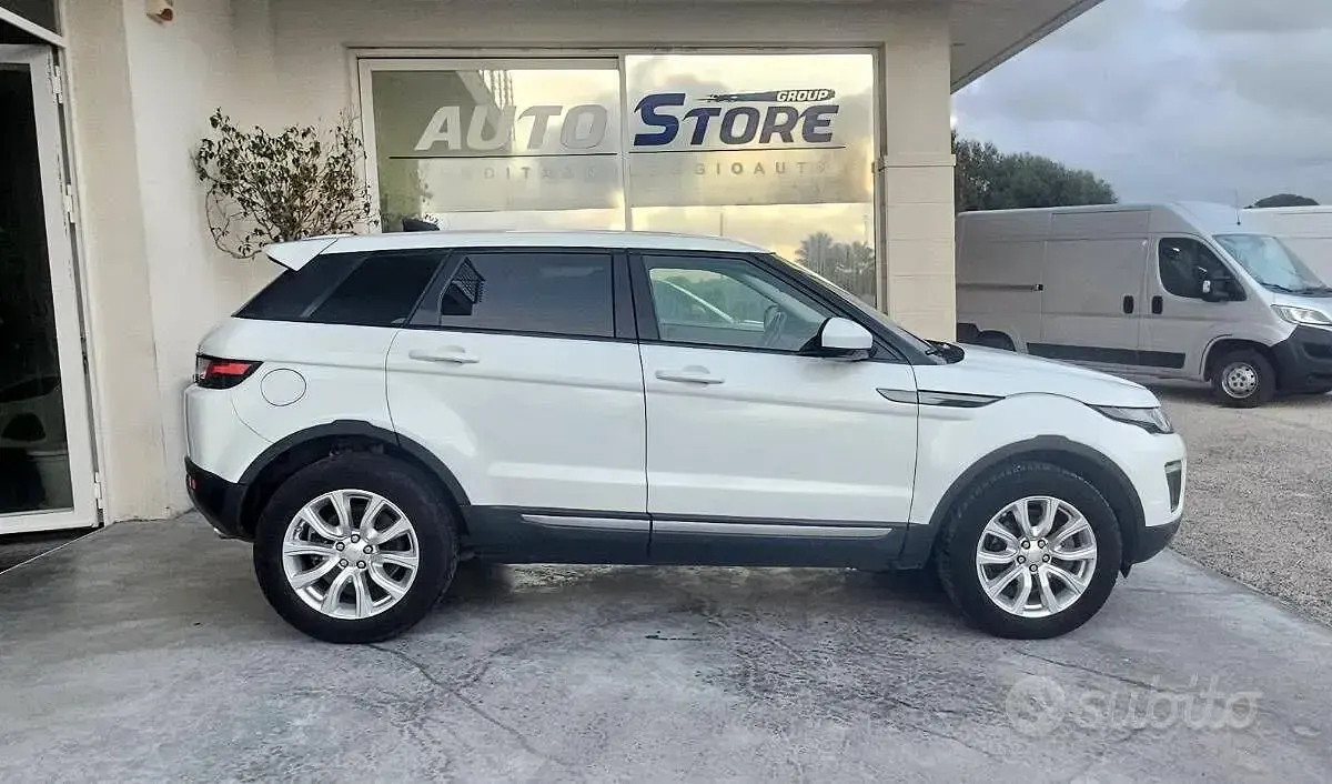 Usata Land Rover Range Rover evoque SE 2018 Bianco SUV