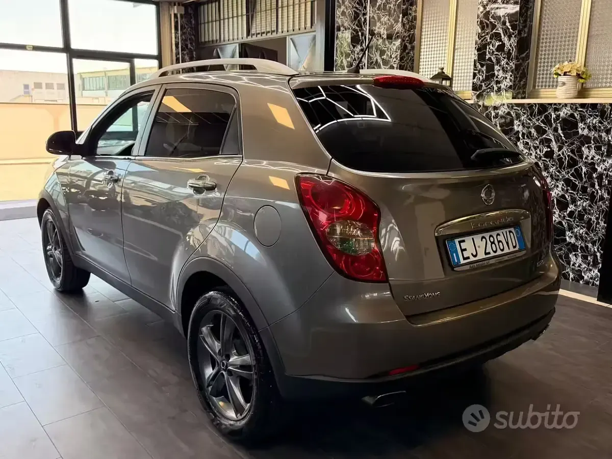 Usata SsangYong Korando 175 CV (128 kW) 2011 Grigio SUV