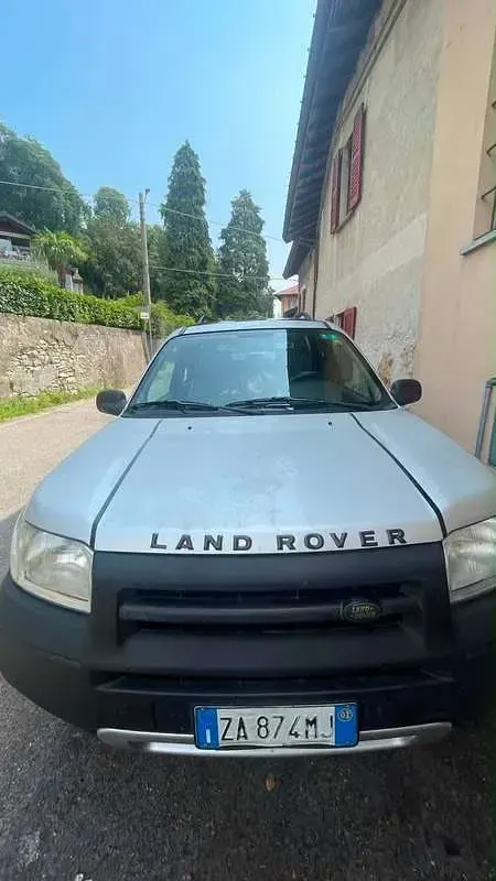 Usata Land Rover Freelander 111 CV (81 kW) 2002 Argento SUV