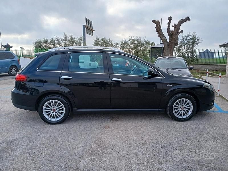 Usata Fiat Croma Emotion 150 CV (110 kW) 2009 Nero Station wagon