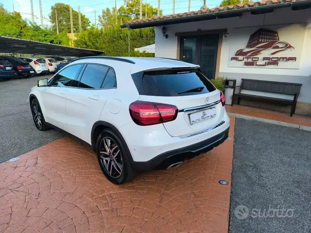 Usata Mercedes GLA220 Premium 170 CV (125 kW) 2018 Bianco SUV