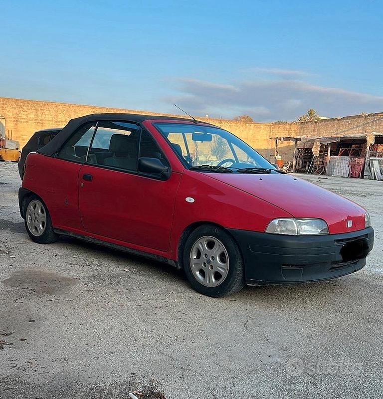 Usata Fiat Punto Cabriolet 60 CV (44 kW) 1998 Rosso Cabrio