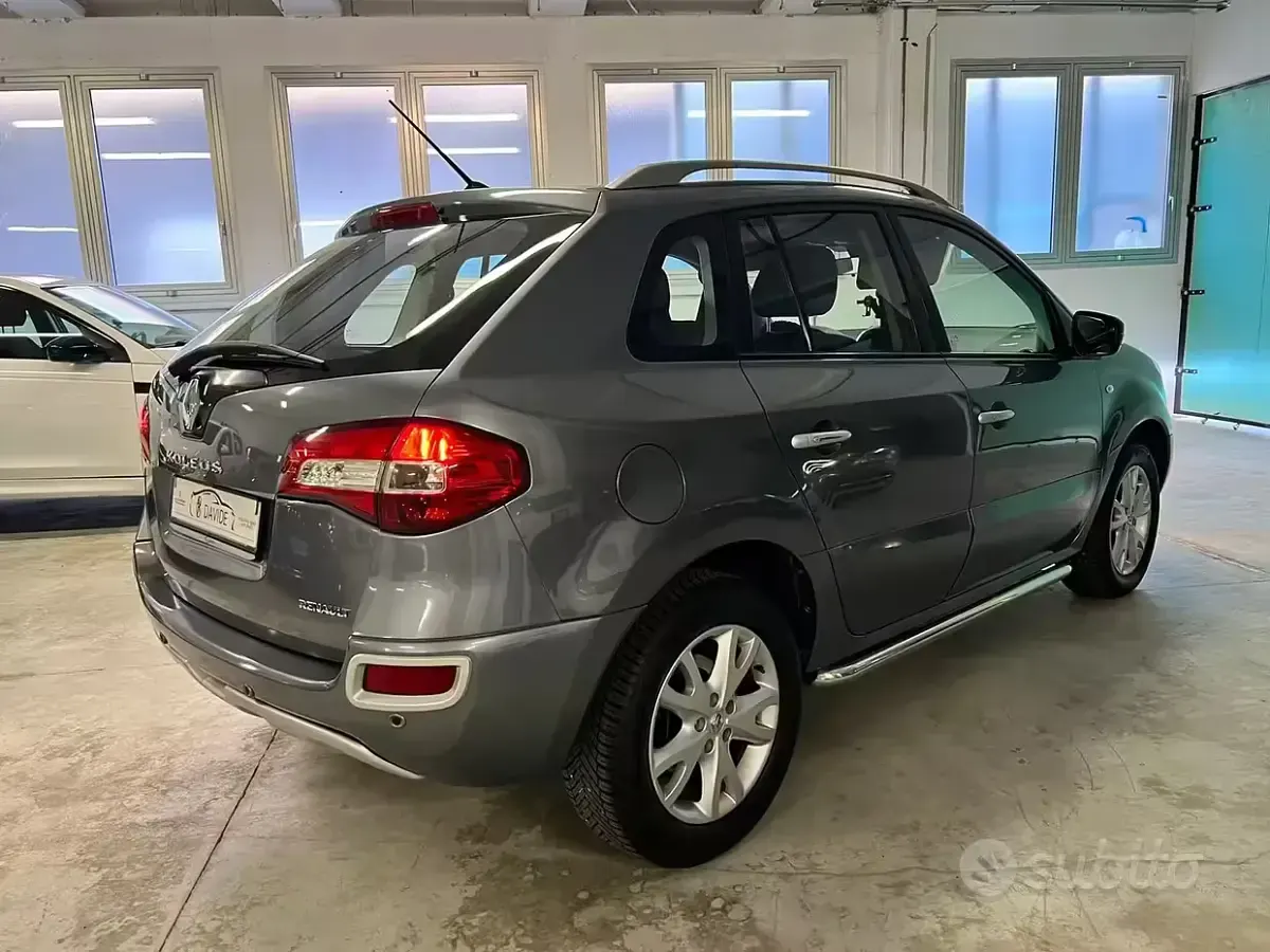 Usata Renault Koleos Dynamique 150 CV (110 kW) 2009 Grigio SUV