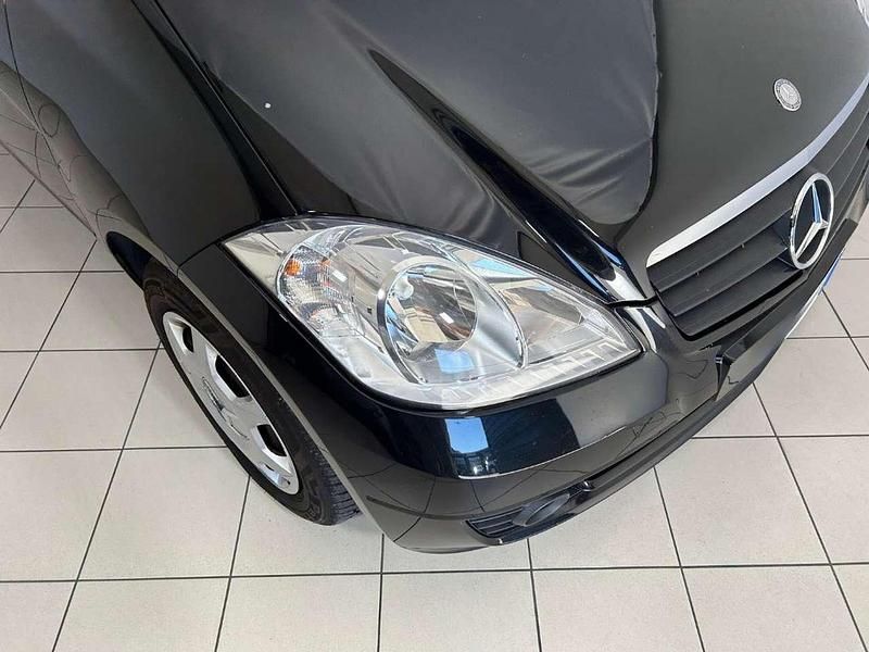 Usata Mercedes A180 Executive 109 CV (80 kW) 2012 Nero Monovolume