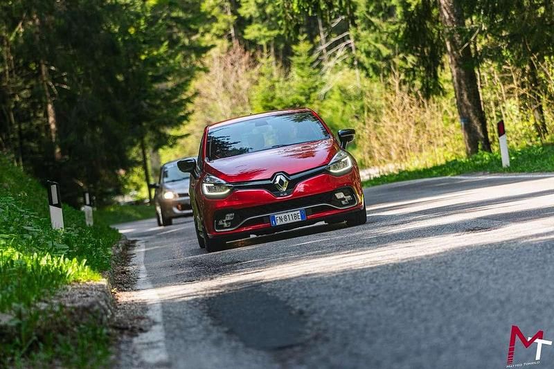 Usata Renault Clio IV R.S. 200 CV (147 kW) 2018 Berlina
