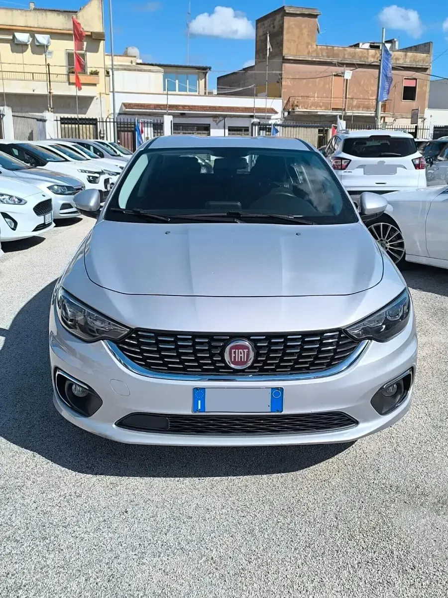 Usata Fiat Tipo Business 120 CV (88 kW) 2018 Argento Berlina