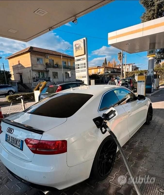 Usata Audi A5 S-Line 2010 Bianco Coupé