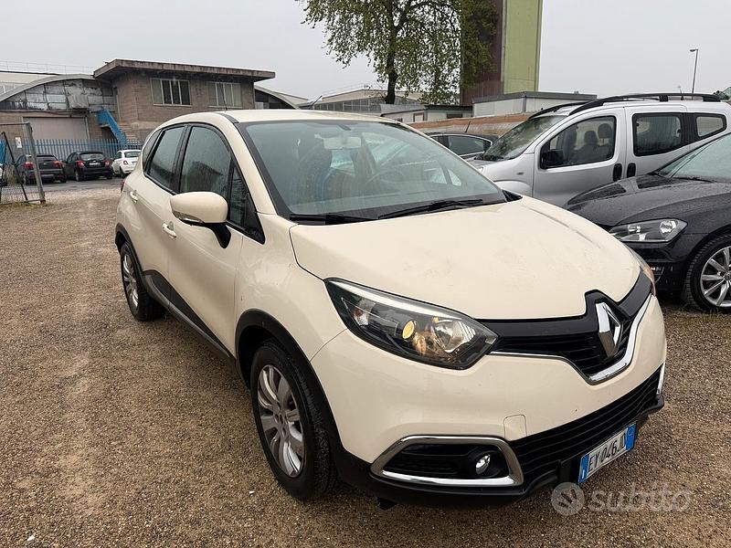 Usata Renault Captur 90 CV (66 kW) 2015 SUV