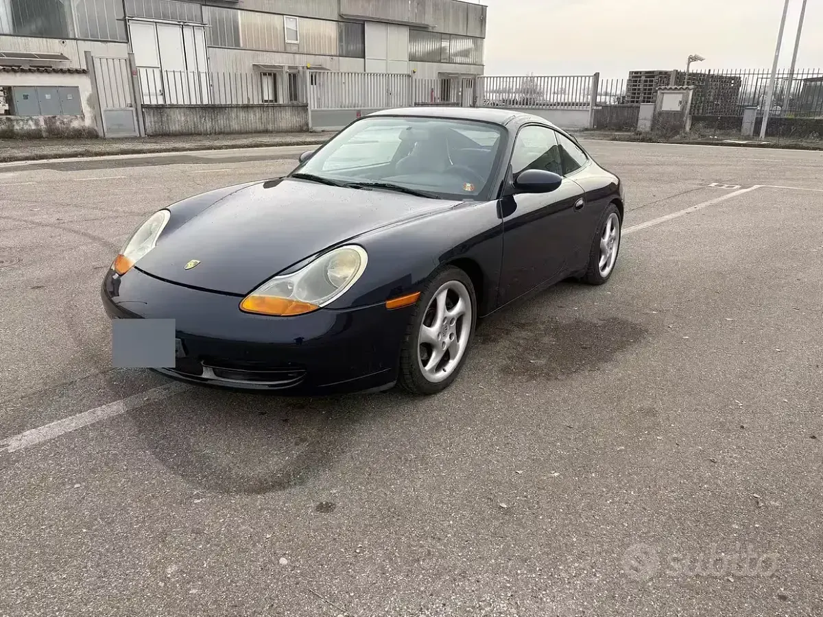 Usata Porsche 911 300 CV (220 kW) 1997 Bluazzurro