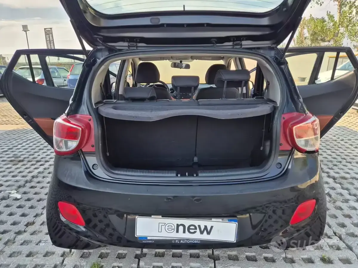 Usata Hyundai i10 Comfort 66 CV (48 kW) 2014 Nero Utilitaria
