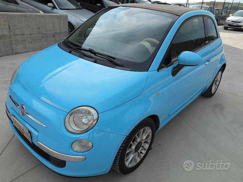 Usata Fiat 500C 85 CV (62 kW) 2012 Blu Cabrio