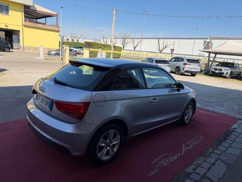 Usata Audi A1 90 CV (66 kW) 2016 Argento Utilitaria