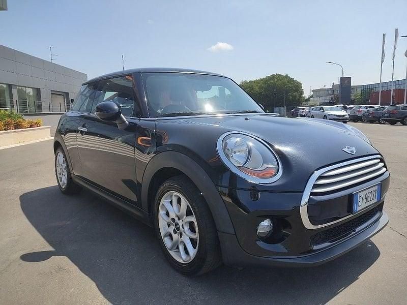 Usata Mini Cooper D 116 CV (85 kW) 2015 Nero Utilitaria
