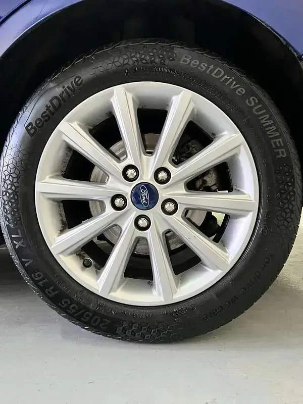 Usata Ford C-MAX Titanium S 120 CV (88 kW) 2015 Blu/azzurro Monovolume