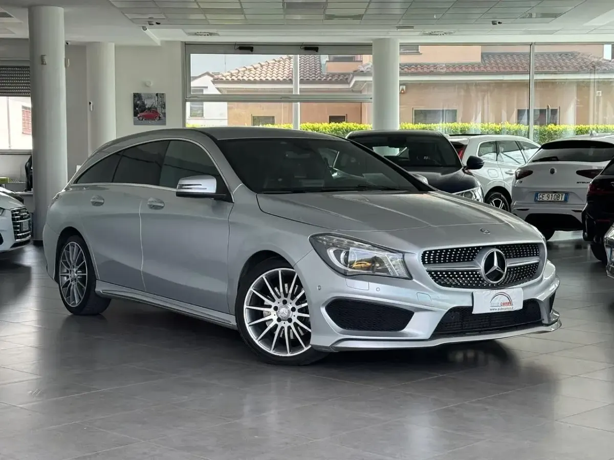 Usata Mercedes CLA220 Shooting Brake Premium 177 CV (130 kW) 2015 Giallo Station wagon