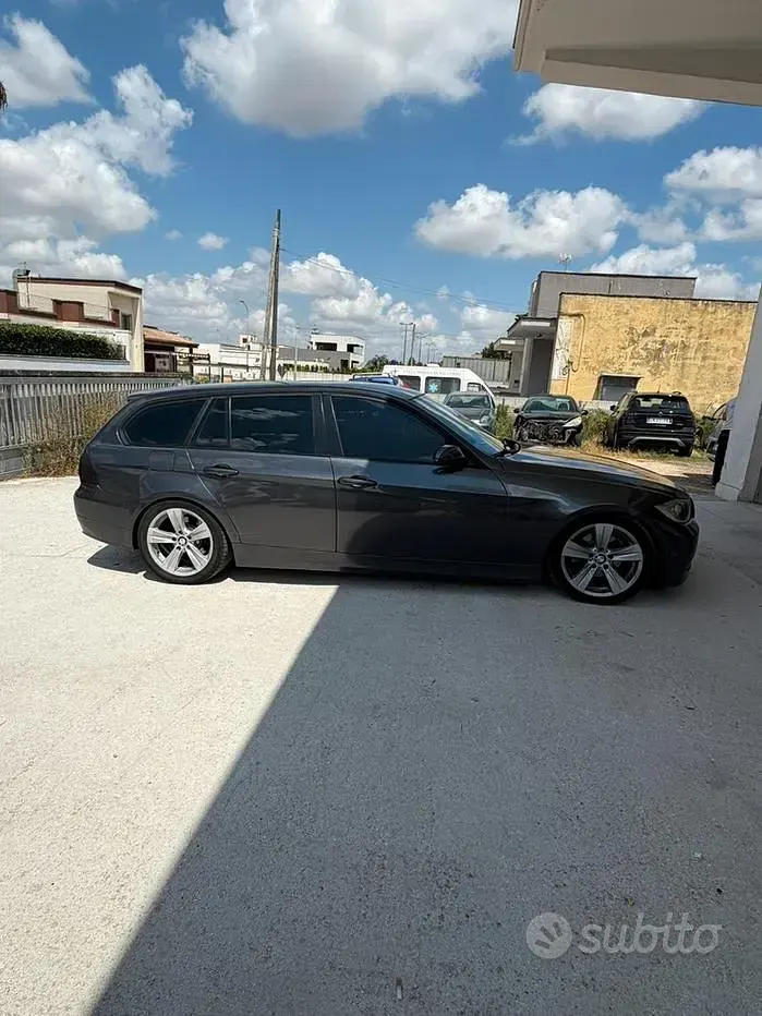 Usata BMW 320 Efficient Dynamics 163 CV (119 kW) 2006 Grigio Station wagon
