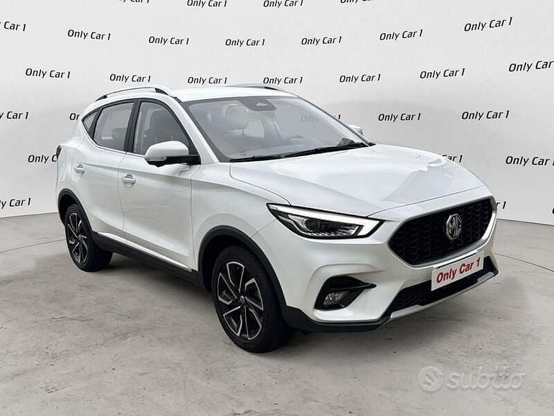 Bianco Nuova 2025 MG ZS Luxury SUV | 15.490 € (Super prezzo) - Immagine 1/4