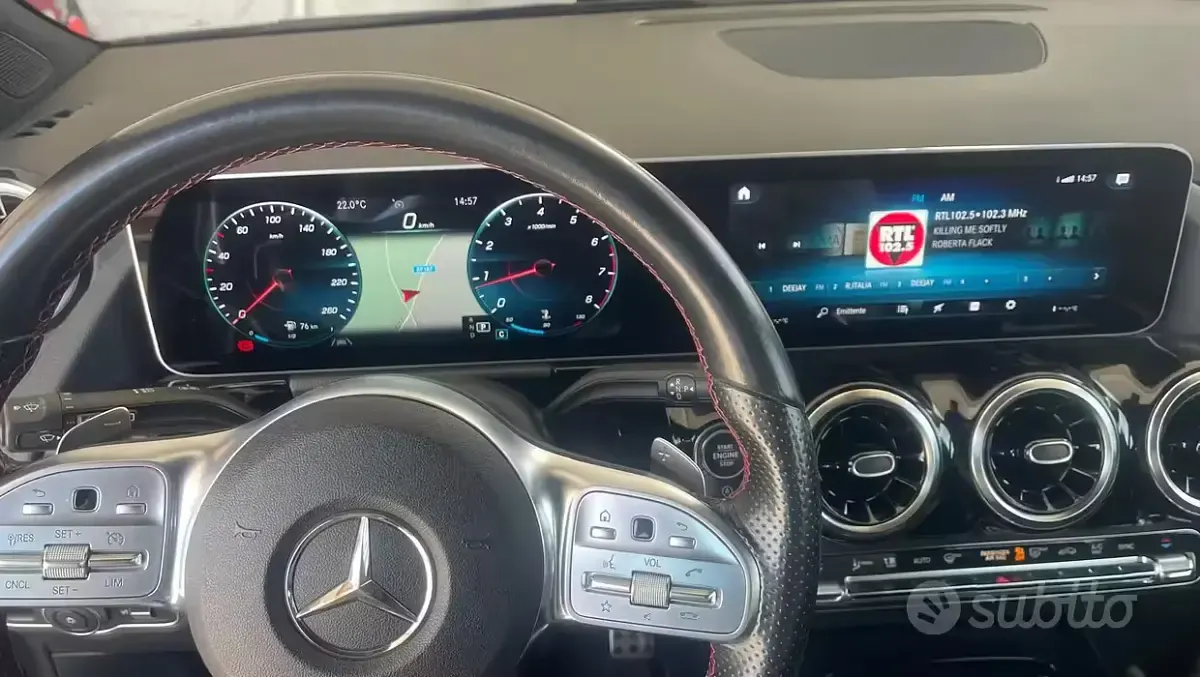 Usata Mercedes B180 Premium 116 CV (85 kW) 2020 Grigio Utilitaria