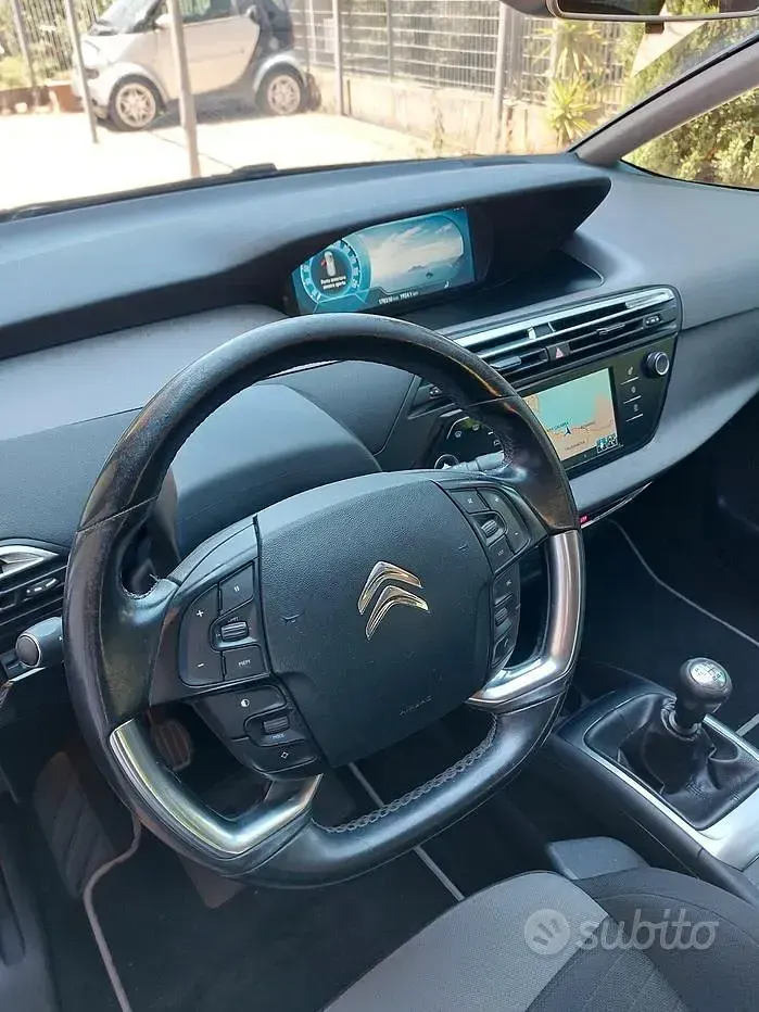 Usata Citroën Grand C4 Picasso Exclusive 120 CV (88 kW) 2015 Grigio Monovolume