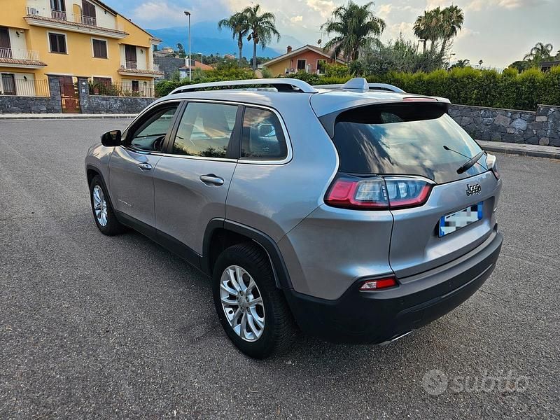 Usata Jeep Cherokee 194 CV (142 kW) 2019 Grigio SUV
