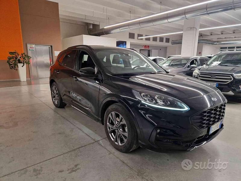 Usata Ford Kuga ST-Line X 120 CV (88 kW) 2023 Nero SUV