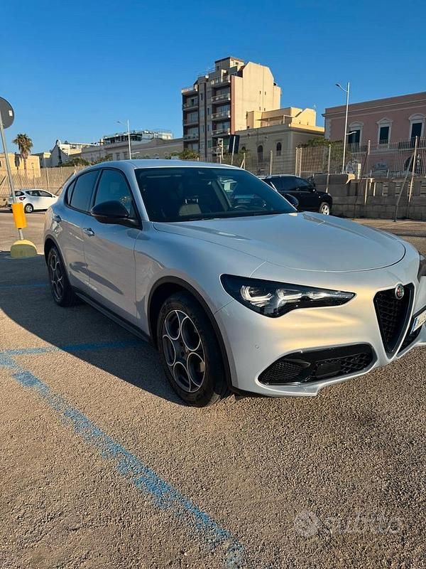 Usata Alfa Romeo Stelvio 160 CV (117 kW) 2023 SUV