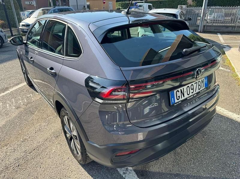 Usata VW Taigo Life 110 CV (80 kW) 2023 Smoky grey metal. SUV