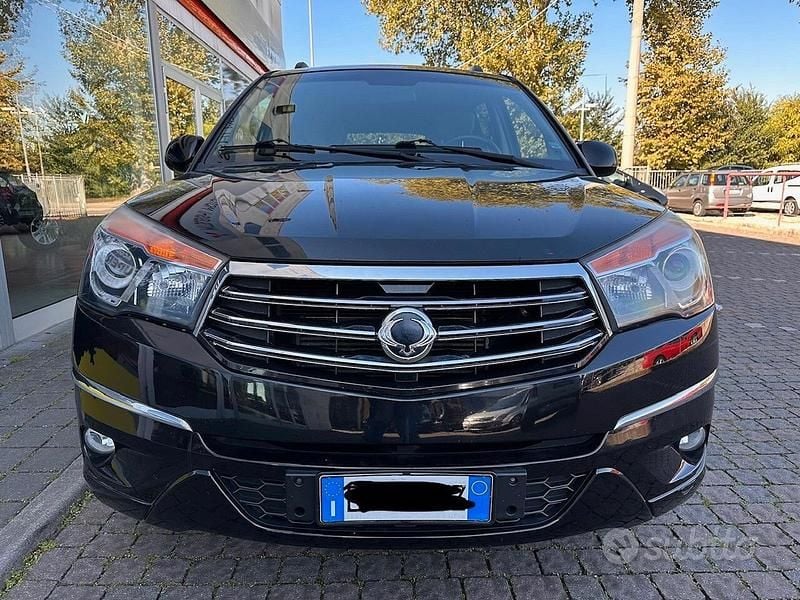 Usata Ssangyong (KGM) Rodius 155 CV (114 kW) 2014 Nero Monovolume