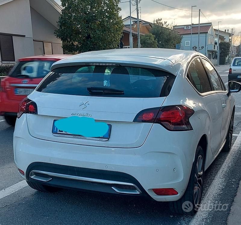 Usata DS Automobiles DS4 So Chic 114 CV (83 kW) 2013 Bianco Coupé