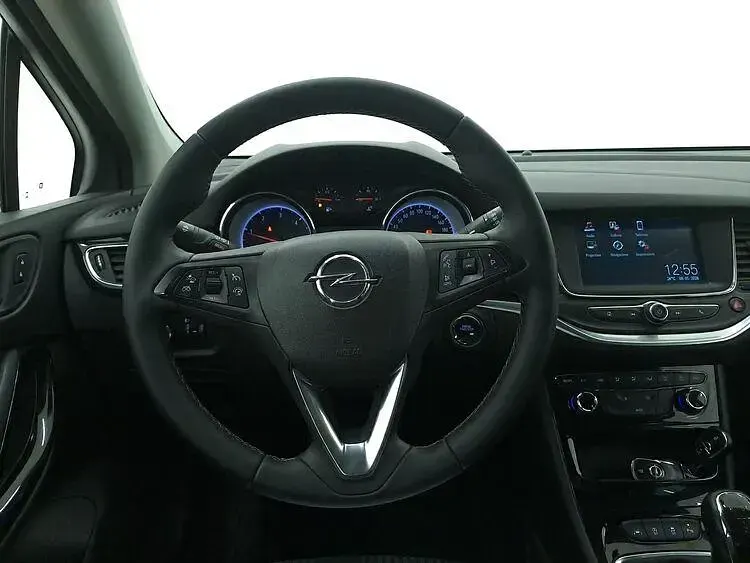 Używany Opel Astra Business Elegance 122 KM (89 kW) 2021 Srebrny Sedan/Limuzyna